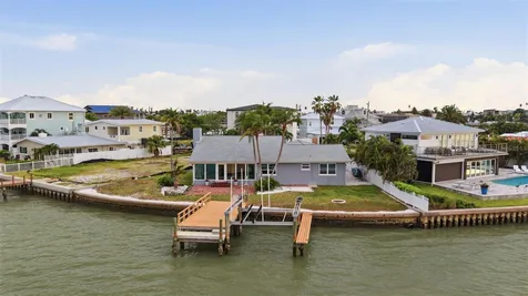16115 4th Street E Redington Beach FL 33708