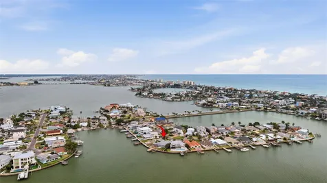 16115 4th Street E Redington Beach FL 33708