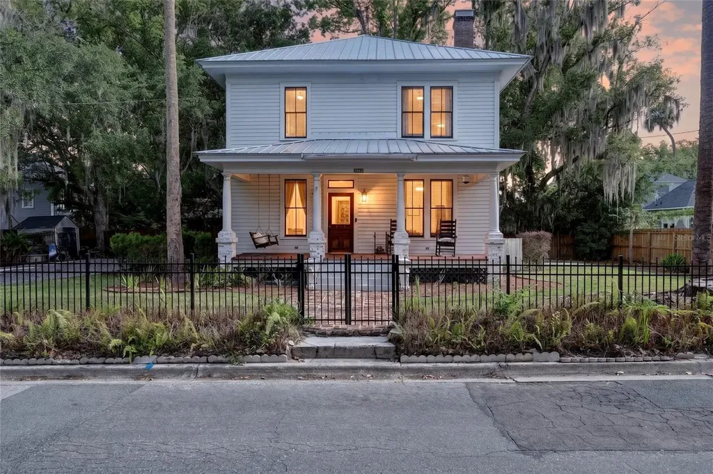 819 SE 2nd Street Ocala FL 34471
