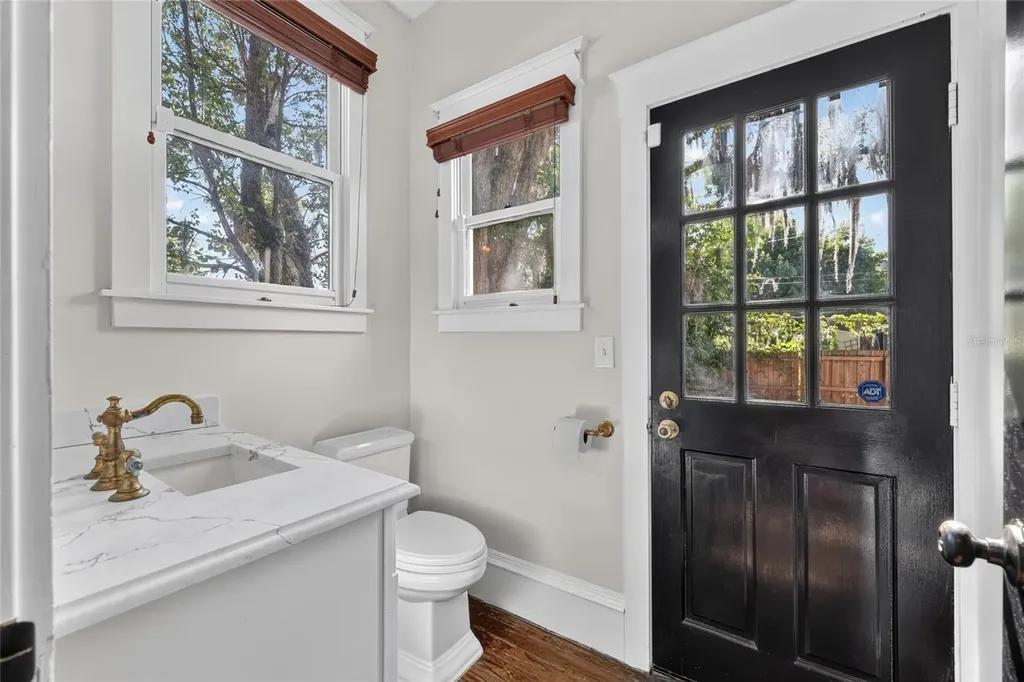 819 SE 2nd Street Ocala FL 34471