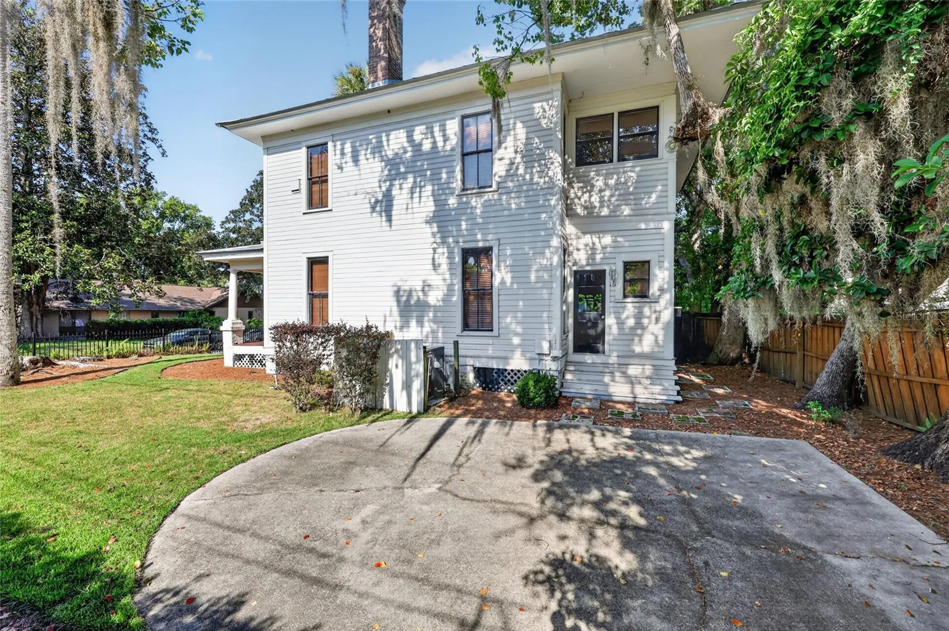 819 SE 2nd Street Ocala FL 34471