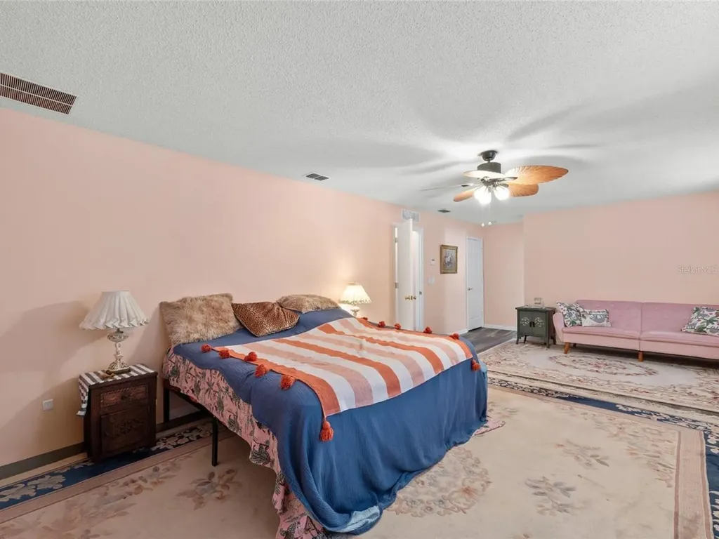 3910 77th Place E Sarasota FL 34243
