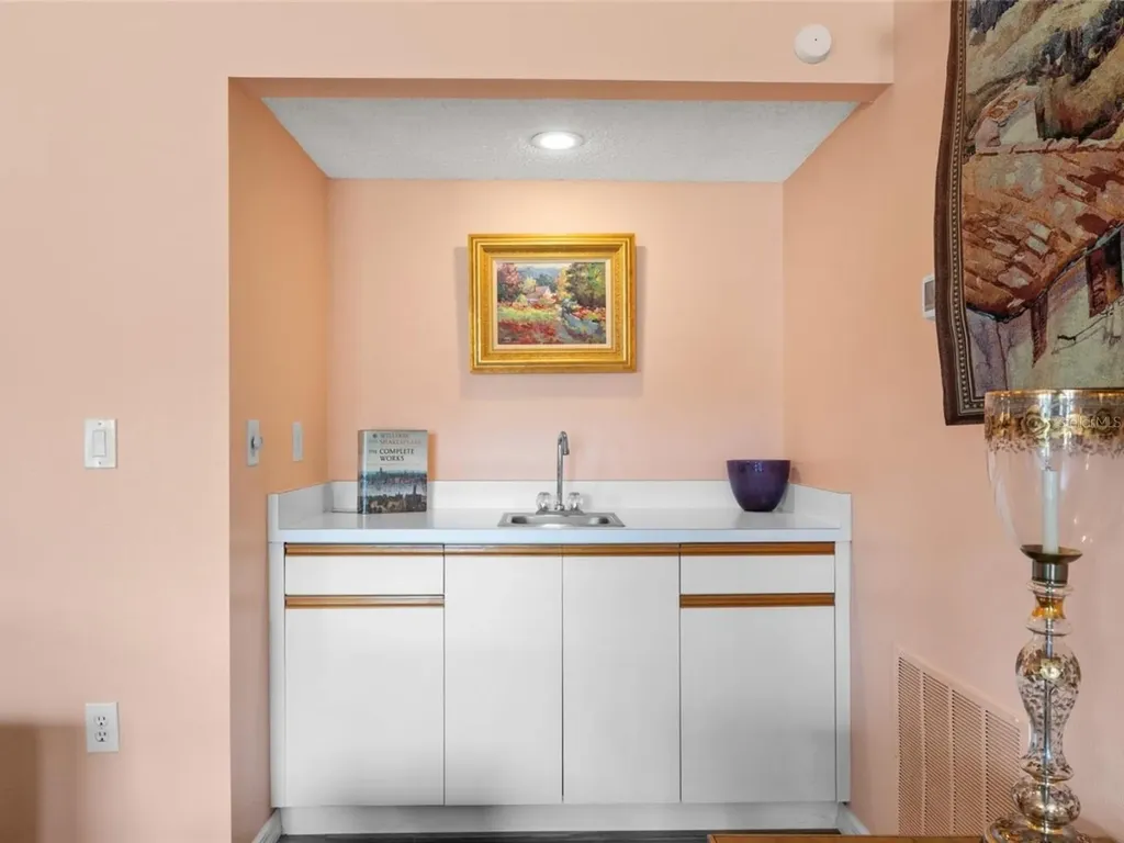 3910 77th Place E Sarasota FL 34243