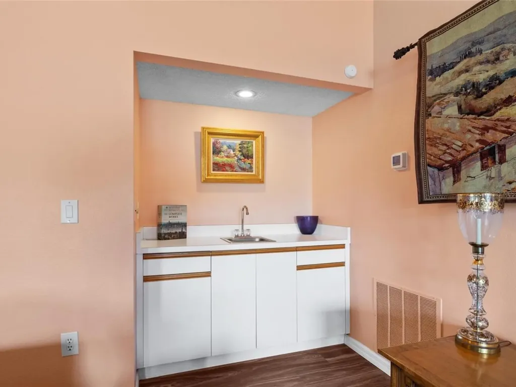 3910 77th Place E Sarasota FL 34243