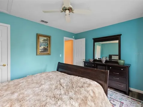 3910 77th Place E Sarasota FL 34243