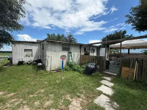 1724 S Us 301 Sumterville FL 33585