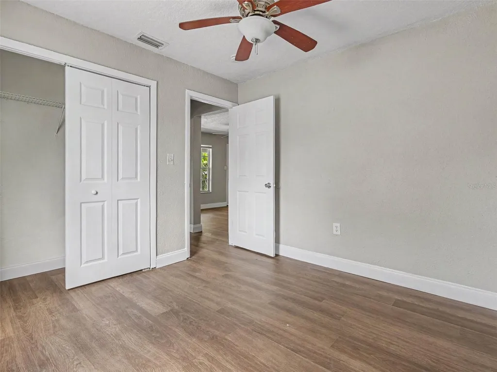 5105 Rohn Avenue Tampa FL 33614