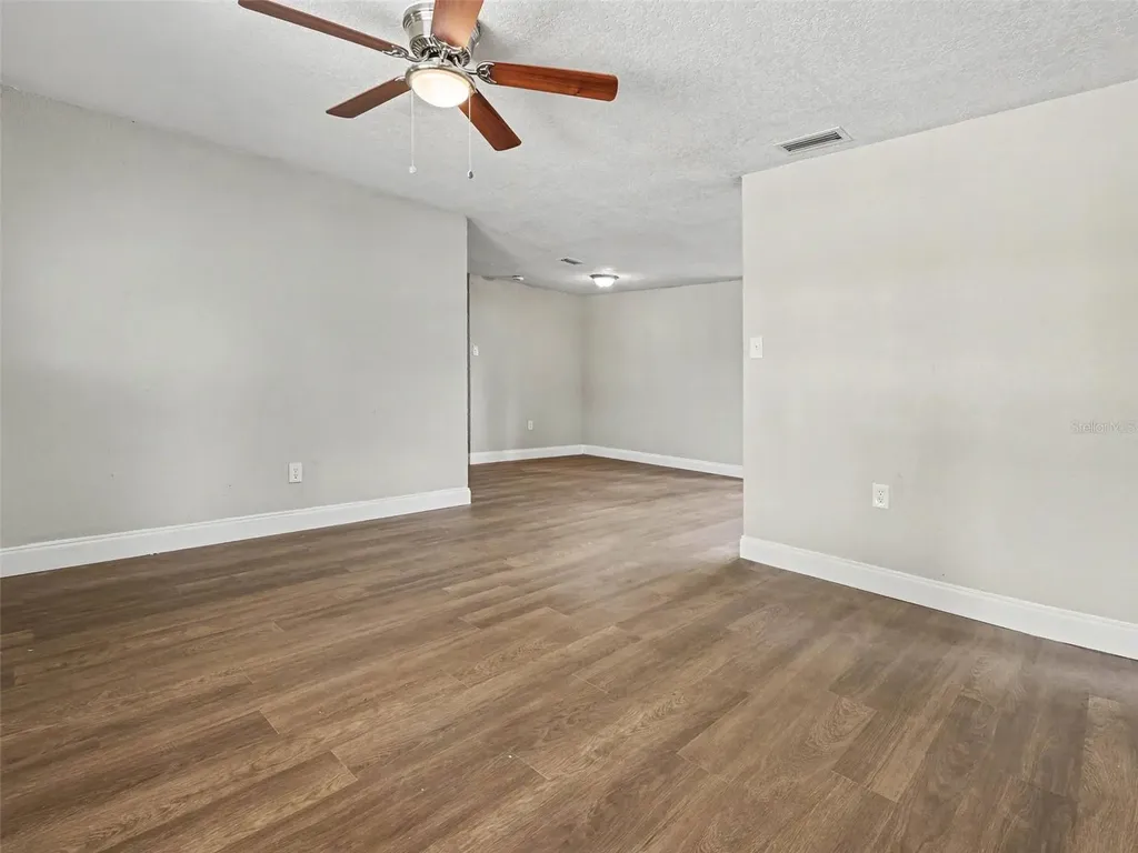 5105 Rohn Avenue Tampa FL 33614