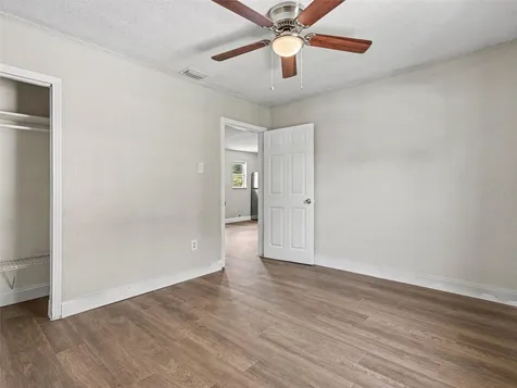5105 Rohn Avenue Tampa FL 33614