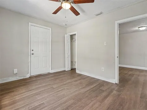 5105 Rohn Avenue Tampa FL 33614