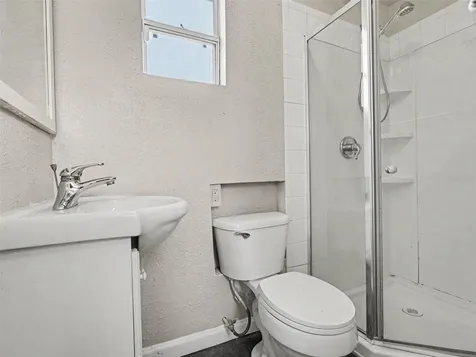 5105 Rohn Avenue Tampa FL 33614