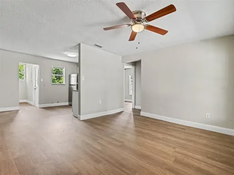5105 Rohn Avenue Tampa FL 33614