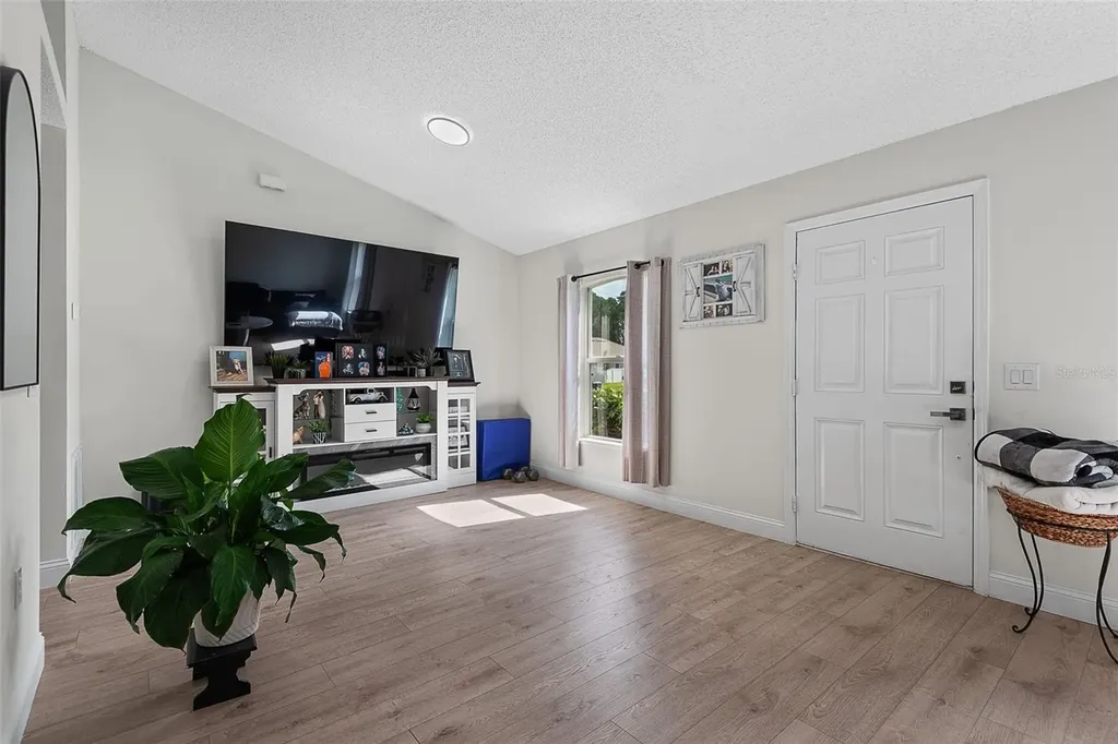 24 Sedgwick Trail Palm Coast FL 32164