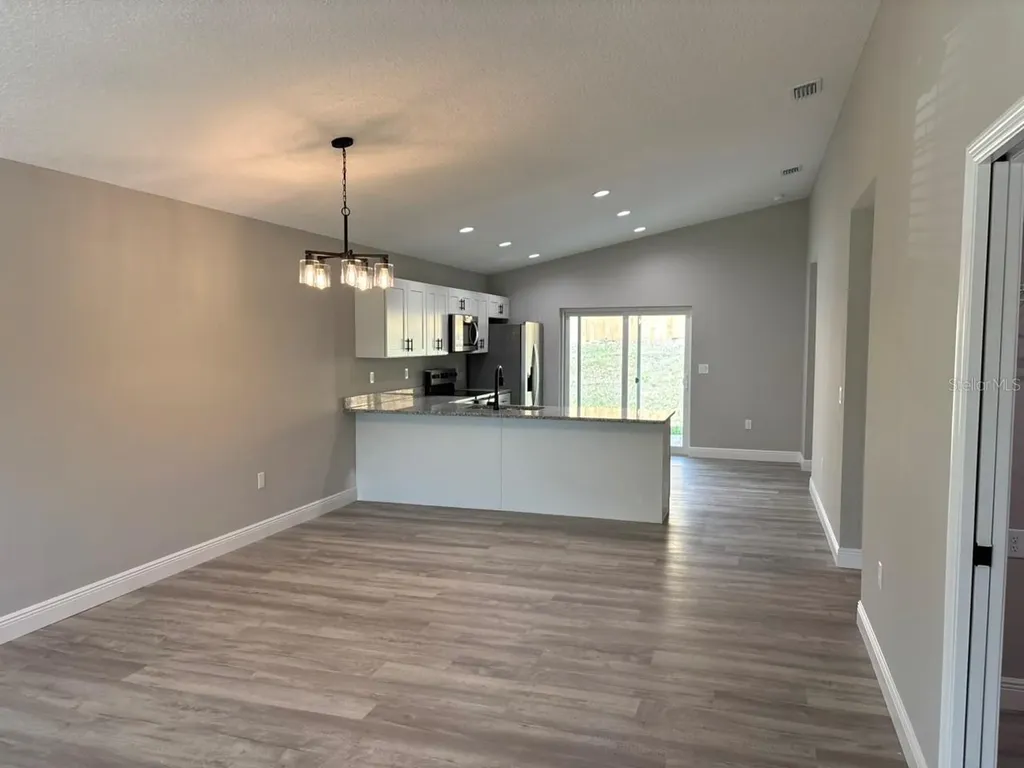 9884 N Lathyrus Terrace Dunnellon FL 34433
