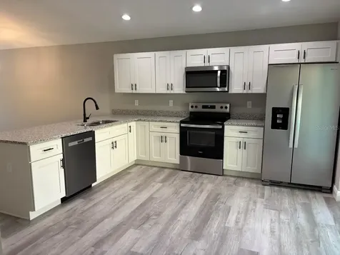 9884 N Lathyrus Terrace Dunnellon FL 34433