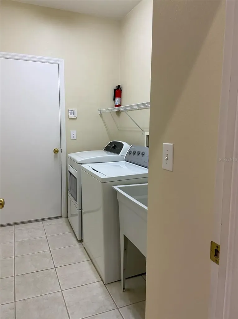 10542 San Travaso Drive Tampa FL 33647