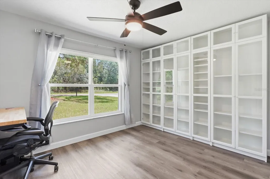 232 E Falcon Street Dunnellon FL 34434