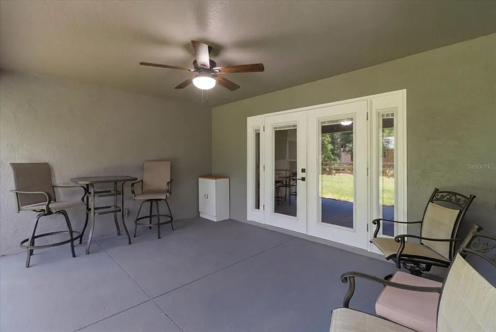 232 E Falcon Street Dunnellon FL 34434