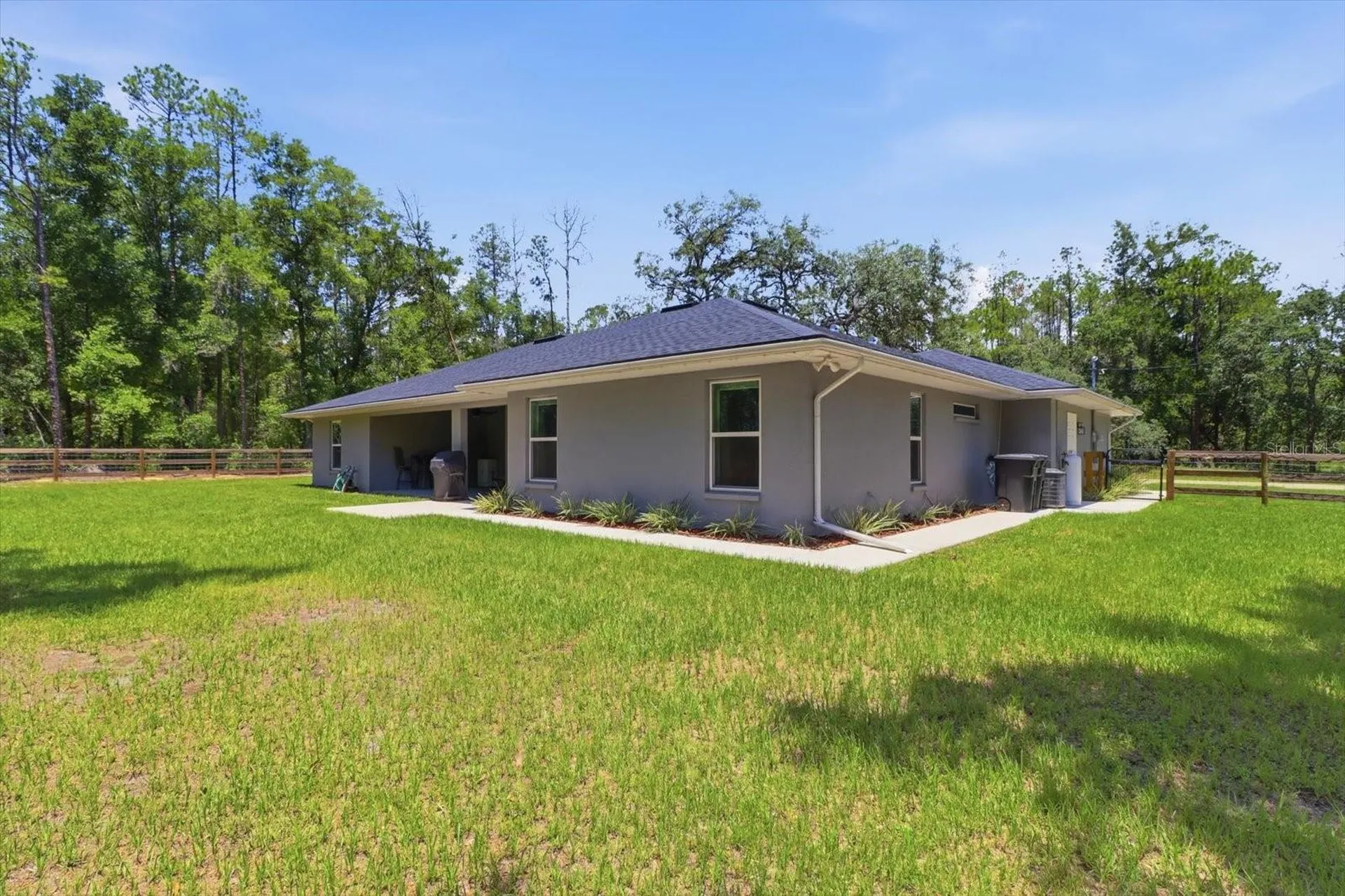 232 E Falcon Street Dunnellon FL 34434