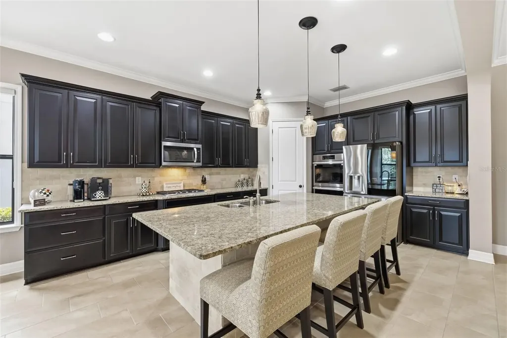 14231 Avon Farms Drive Tampa FL 33618