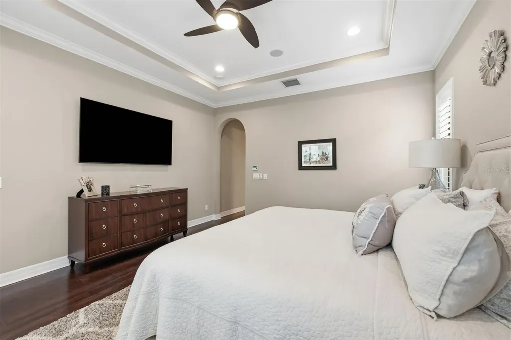 14231 Avon Farms Drive Tampa FL 33618