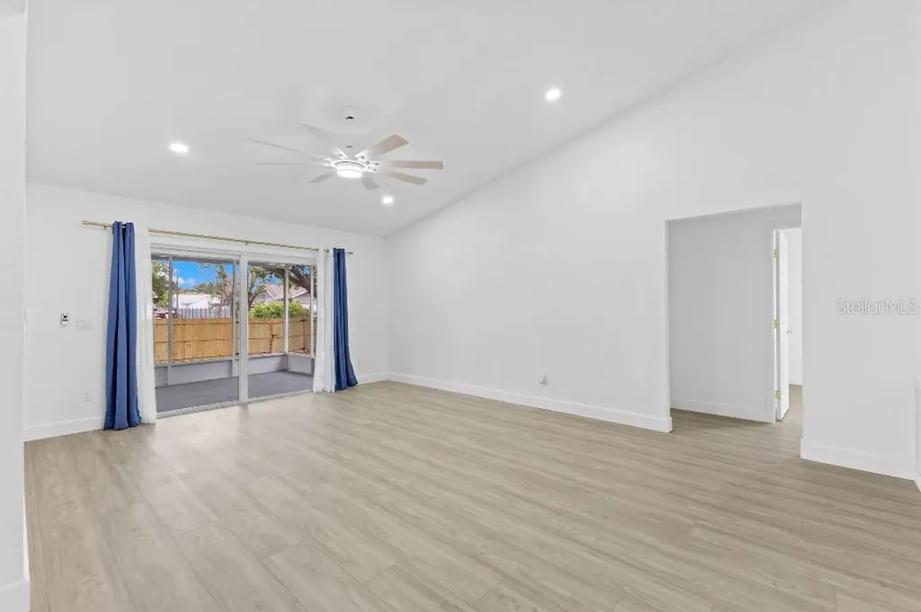 5690 25th Street Circle E Bradenton FL 34203