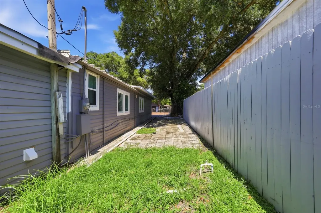 188 Mobile Avenue Altamonte Springs FL 32714