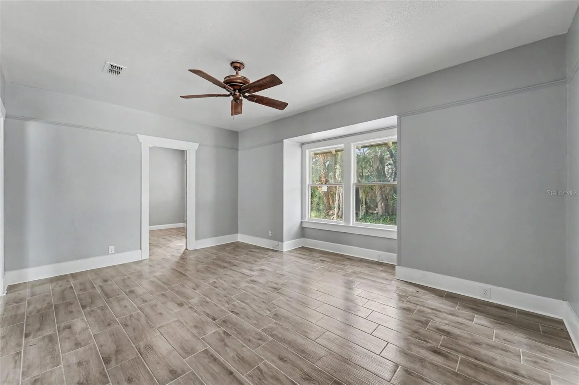 122 S Garfield Avenue Deland FL 32724