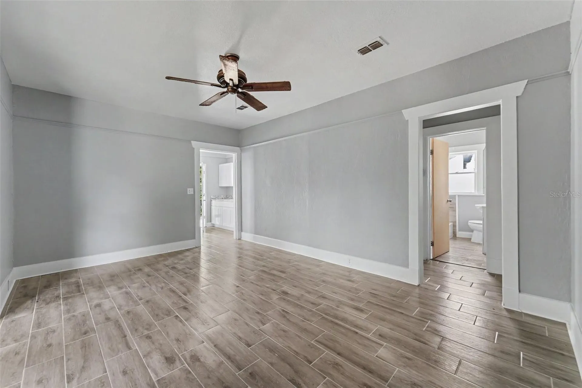 122 S Garfield Avenue Deland FL 32724