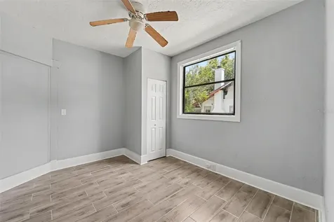 122 S Garfield Avenue Deland FL 32724