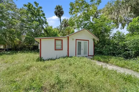 122 S Garfield Avenue Deland FL 32724