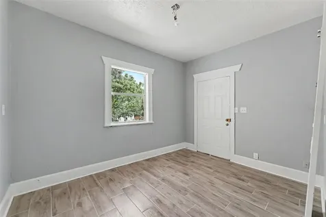 122 S Garfield Avenue Deland FL 32724