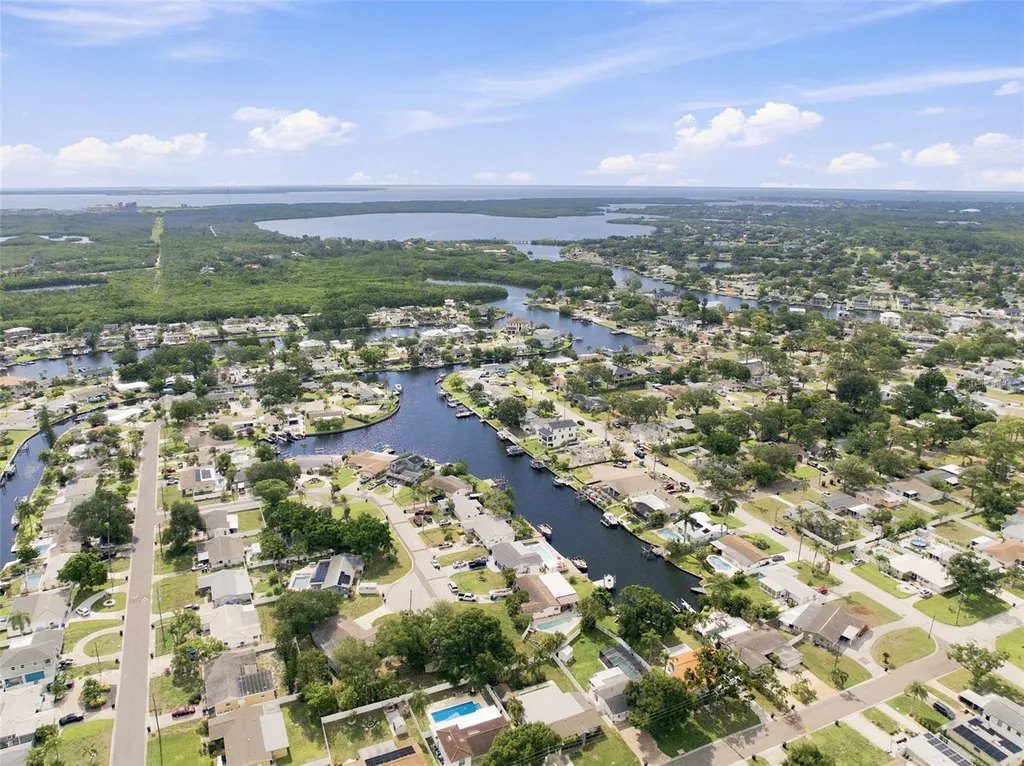 101 92nd Avenue N St Petersburg FL 33702