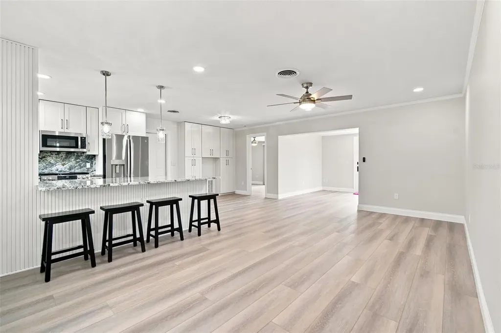 101 92nd Avenue N St Petersburg FL 33702
