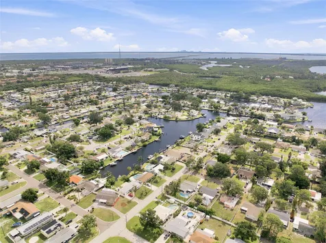 101 92nd Avenue N St Petersburg FL 33702