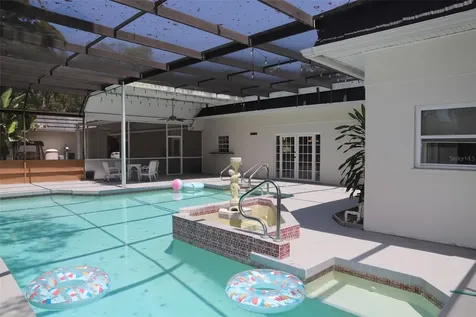 2810 61st Street Sarasota FL 34243