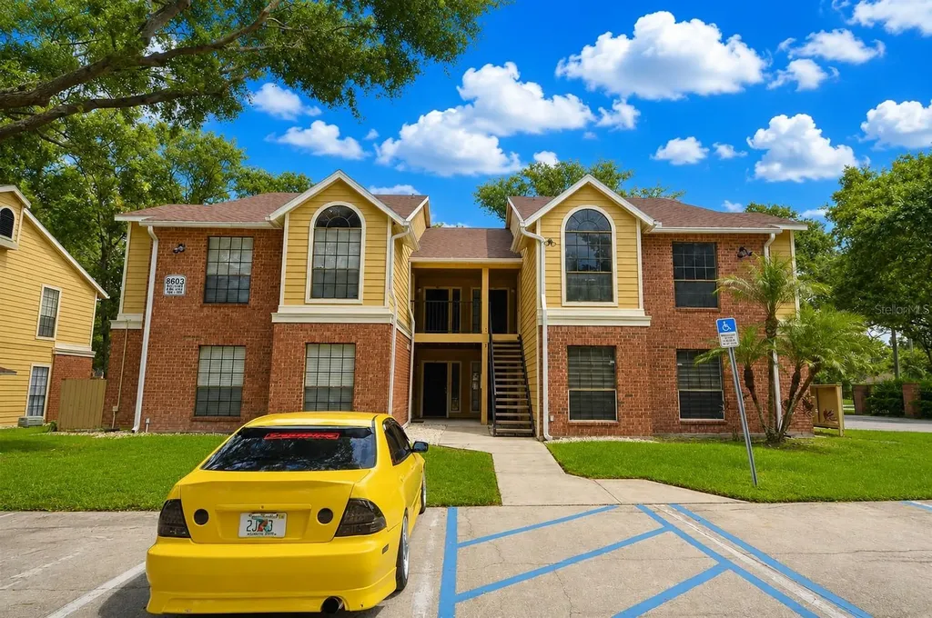8603 Fancy Finch Drive Tampa FL 33614