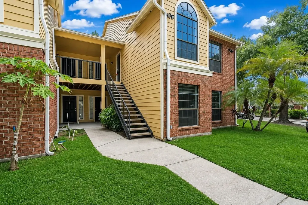 8603 Fancy Finch Drive Tampa FL 33614