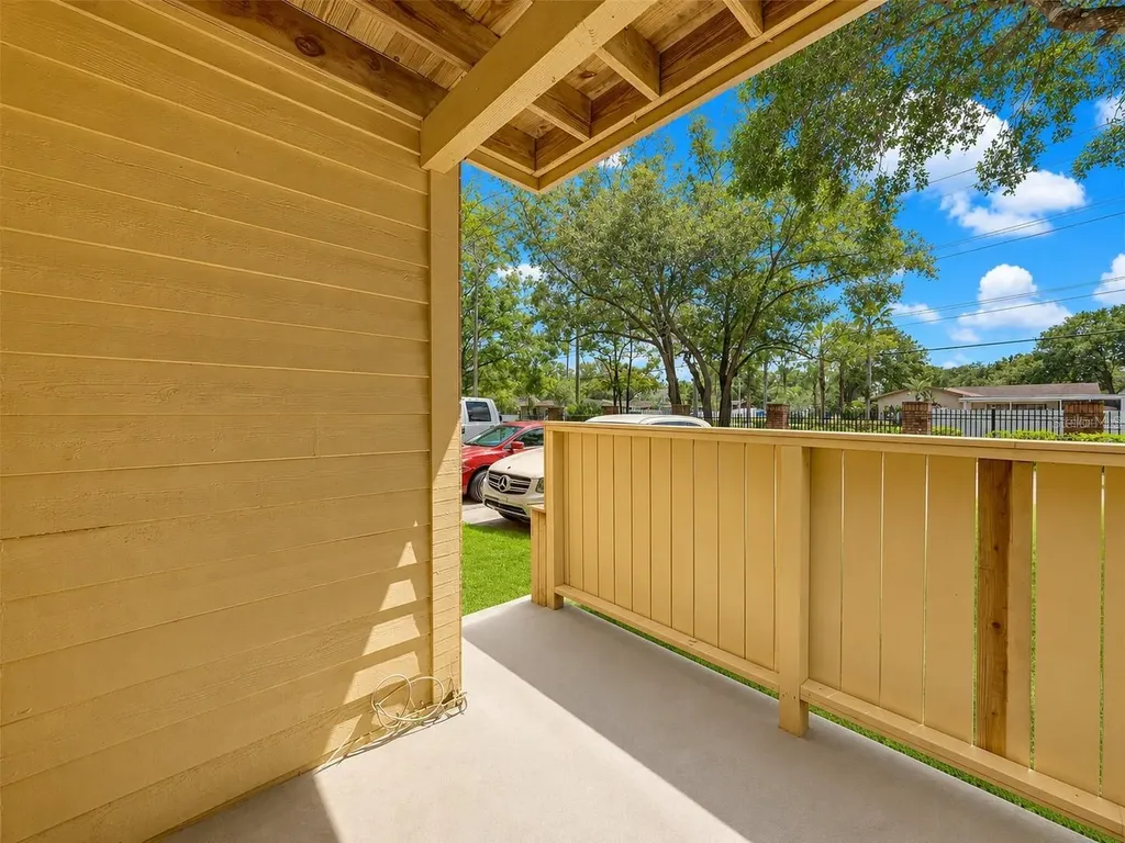 8603 Fancy Finch Drive Tampa FL 33614