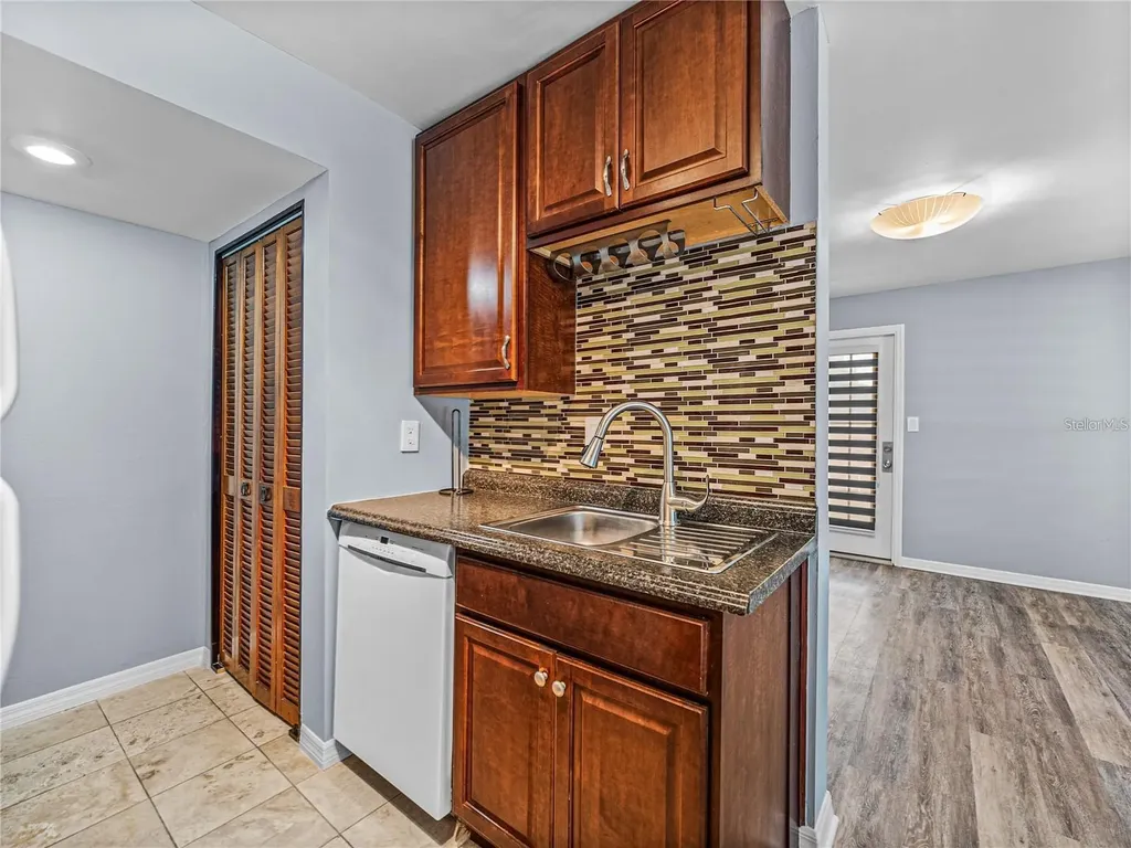 8603 Fancy Finch Drive Tampa FL 33614