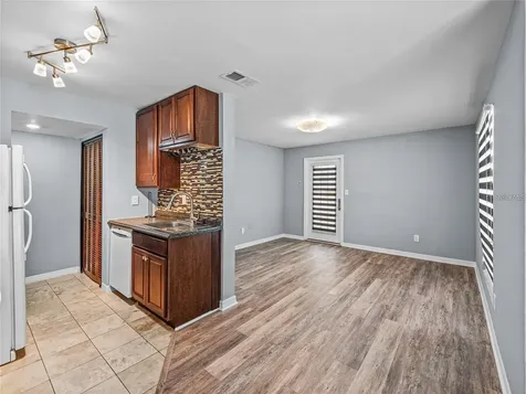 8603 Fancy Finch Drive Tampa FL 33614