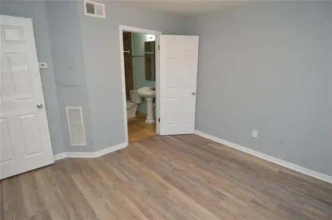 8603 Fancy Finch Drive Tampa FL 33614