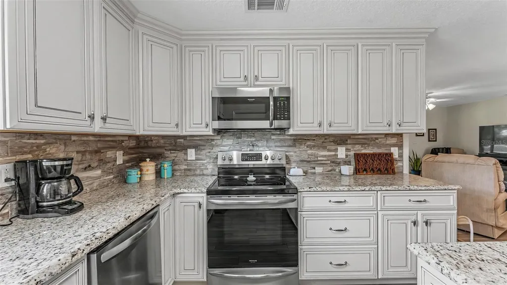 308 High View Lane Lakeland FL 33803