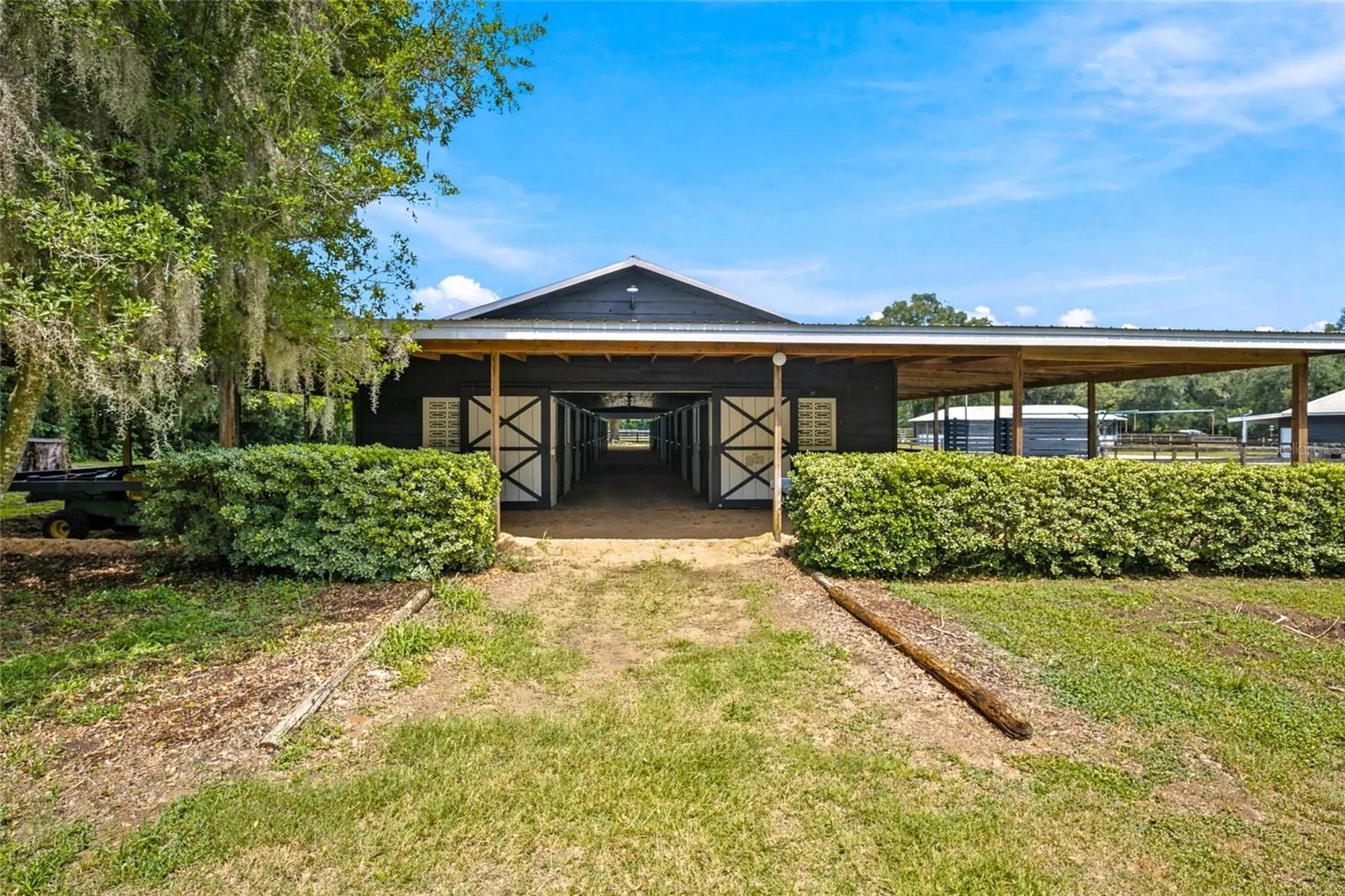 3825 NW 160th Street Reddick FL 32686