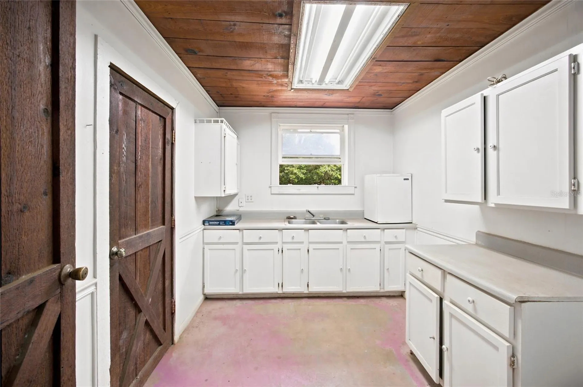 3825 NW 160th Street Reddick FL 32686