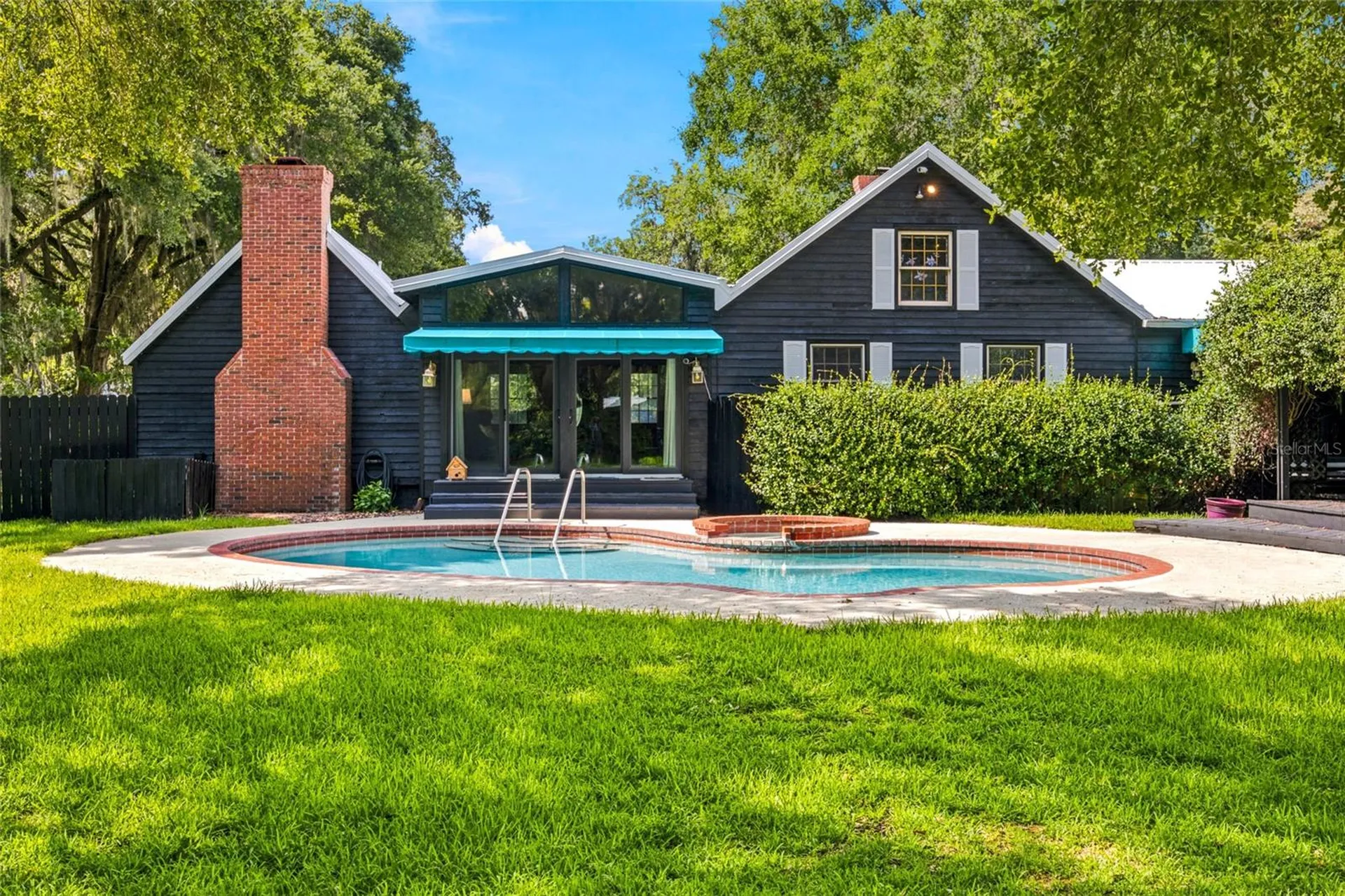 3825 NW 160th Street Reddick FL 32686