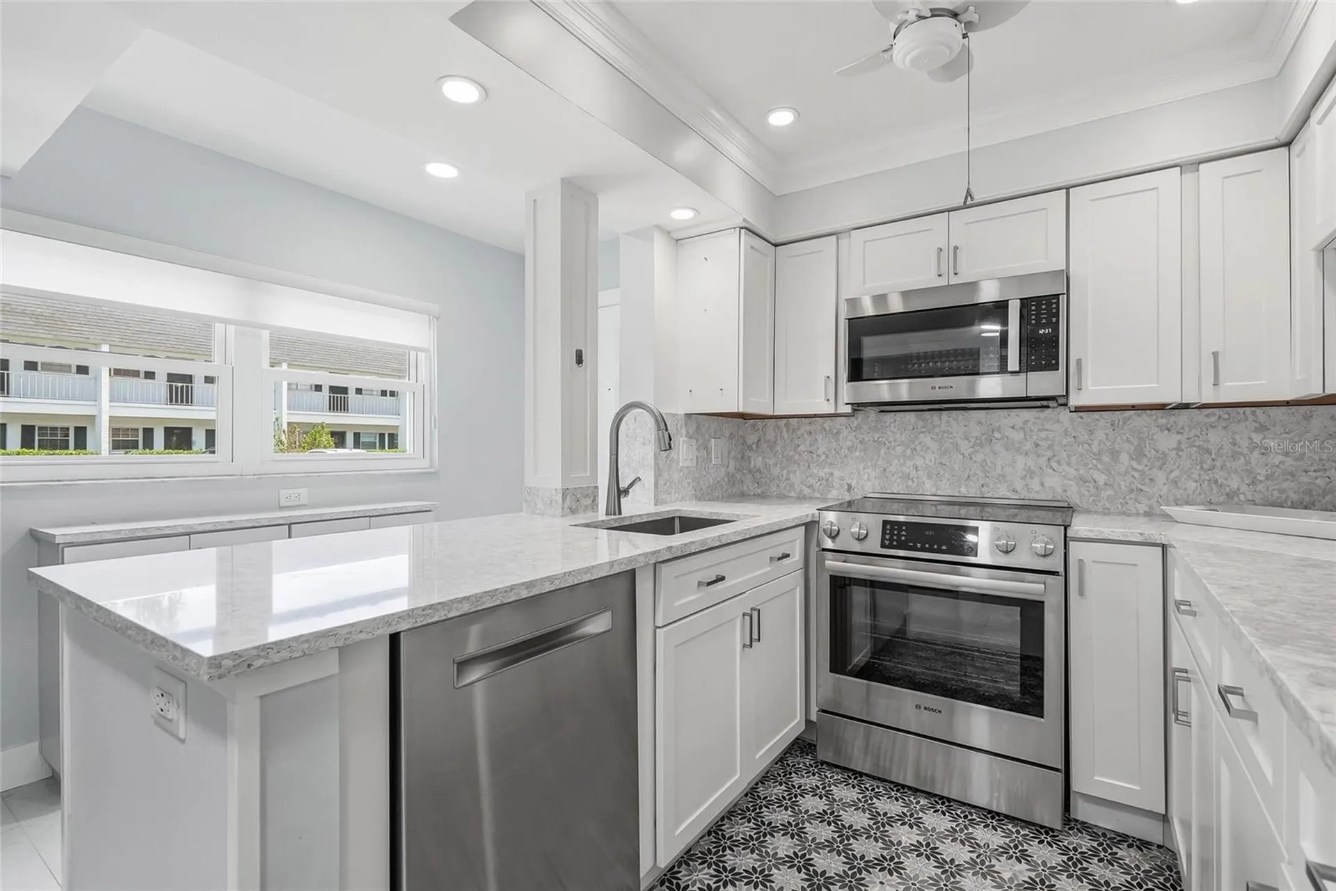 202 46th Avenue Terrace W Bradenton FL 34207