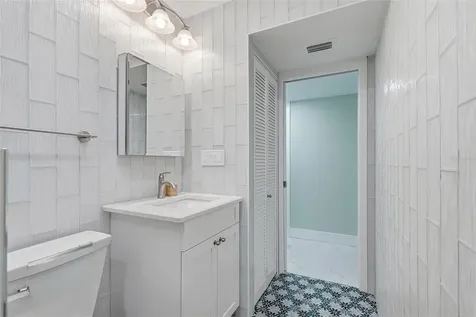 202 46th Avenue Terrace W Bradenton FL 34207