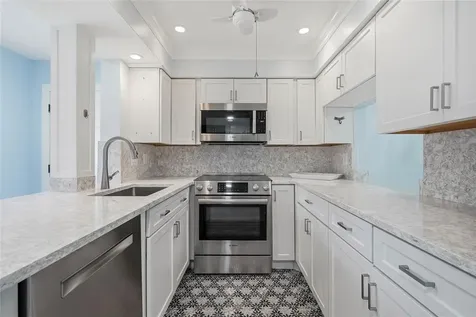 202 46th Avenue Terrace W Bradenton FL 34207