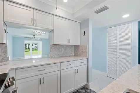 202 46th Avenue Terrace W Bradenton FL 34207